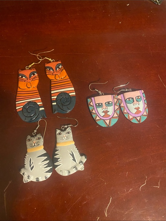 Jewelry - NWOT Hand-Painted Colorful Face & 2 Sets of Cat Earrings Set